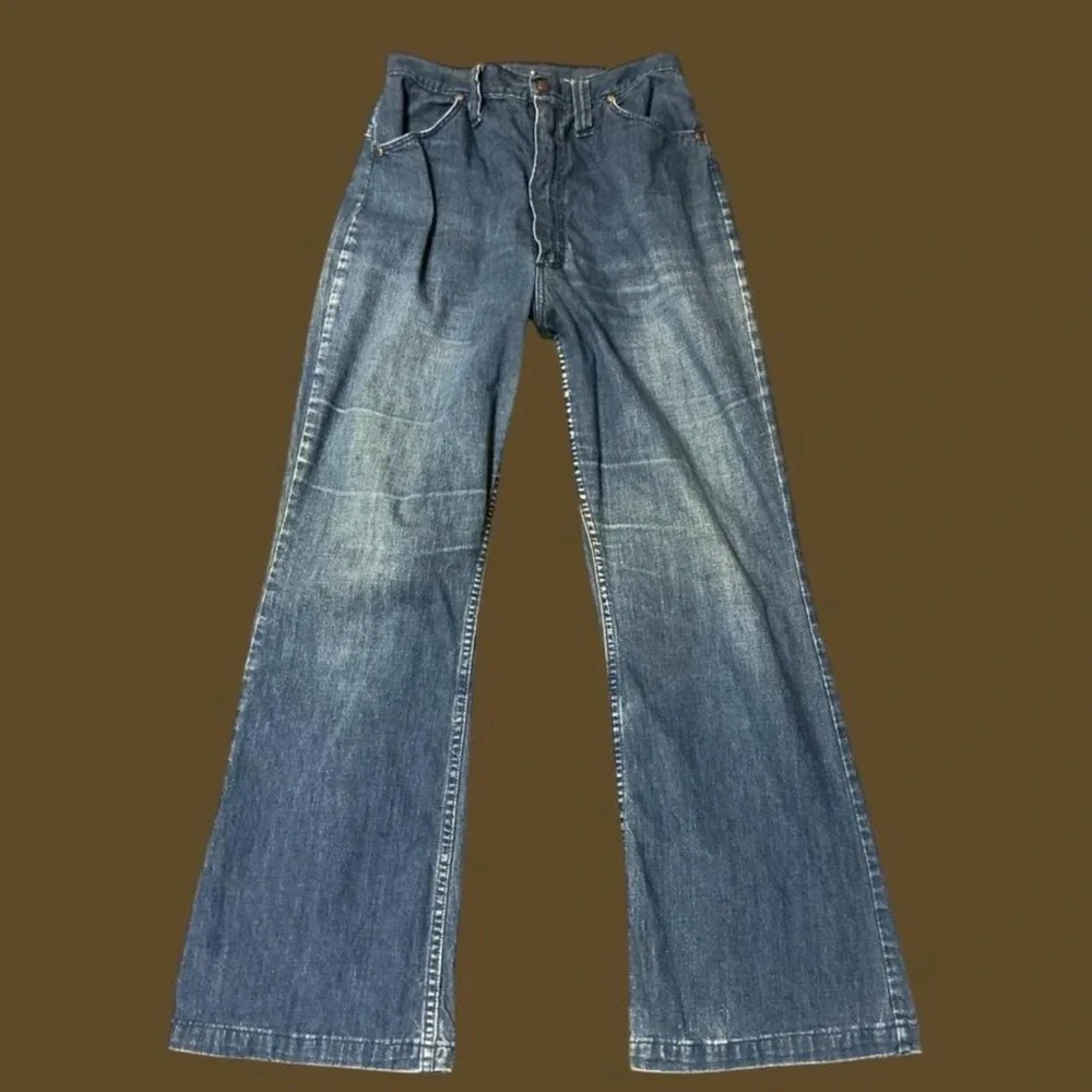 Wrangler Women's Flare Jeans in Blue - Picture 6 of 7